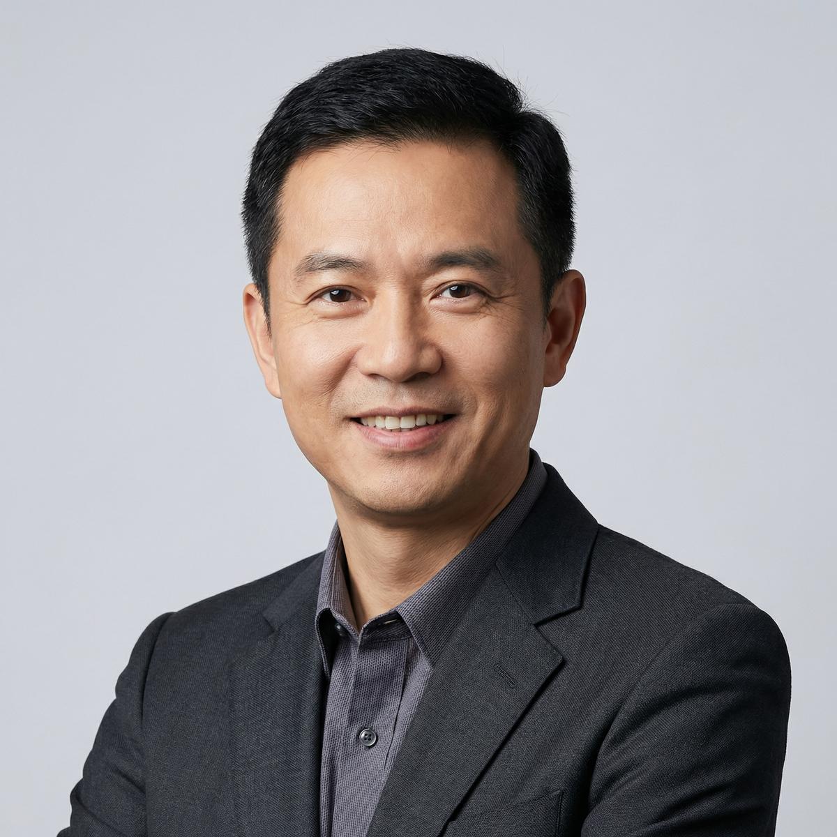 大象传媒改装总监张伟